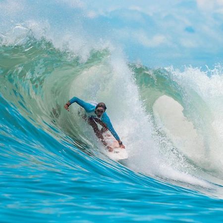 Surf Synergy All-Inclusive Surf Retreat Jacó Buitenkant foto