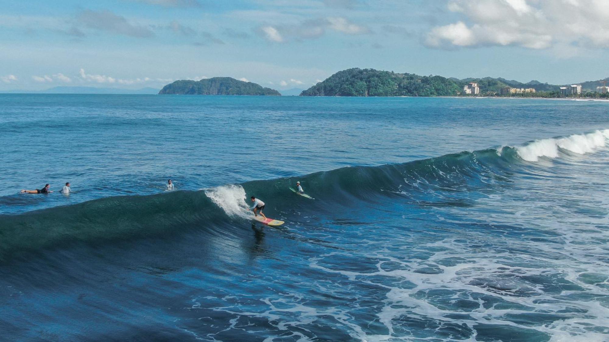 Surf Synergy All-Inclusive Surf Retreat Jacó Buitenkant foto